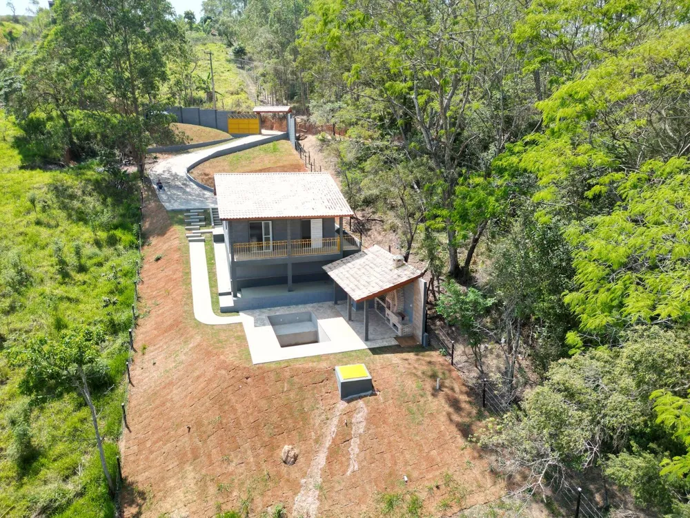 Chácara, 2 quartos, 1454 m² - Foto 1