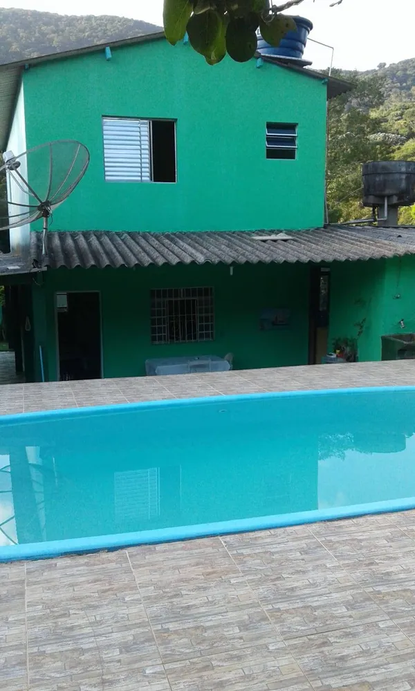 Chácara, 2 quartos, 1070 m² - Foto 1
