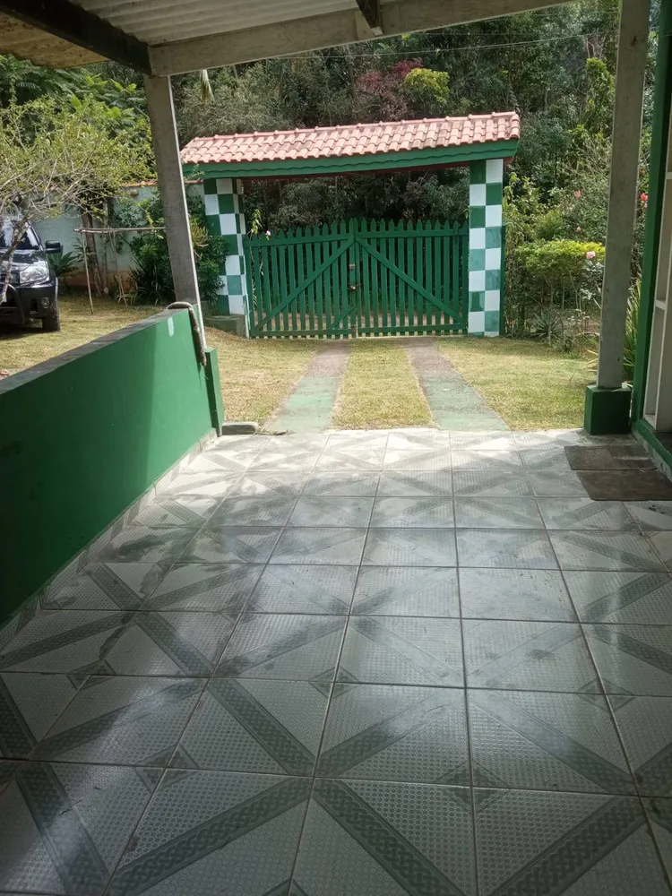 Chácara, 2 quartos, 1070 m² - Foto 2