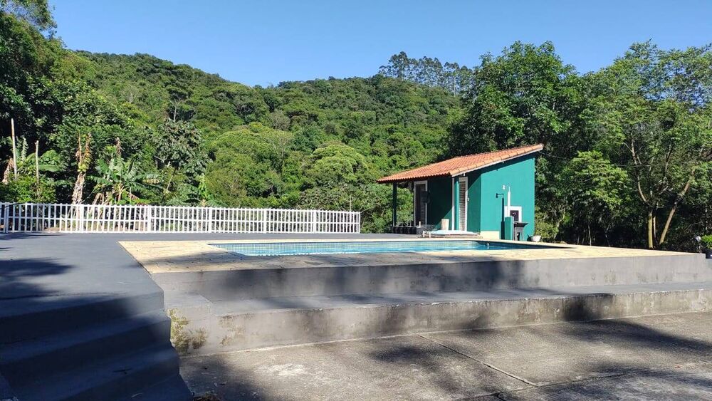 Sítio à venda com 3 quartos, 140000m² - Foto 1