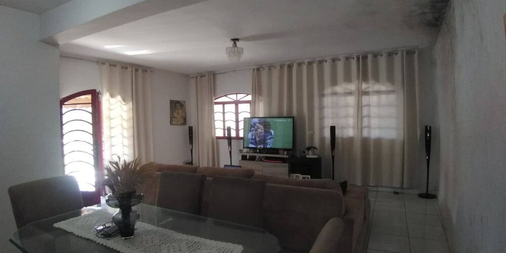 Casa à venda com 3 quartos, 250m² - Foto 5