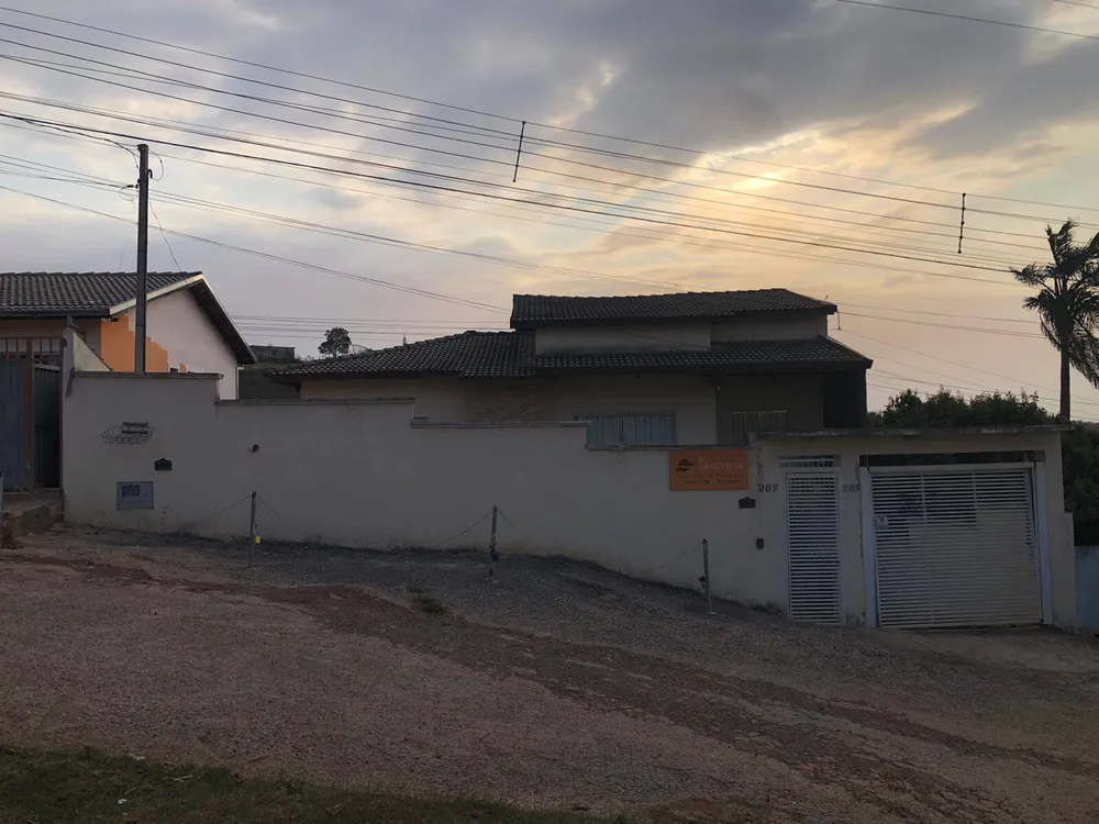Casa, 3 quartos, 220 m² - Foto 2