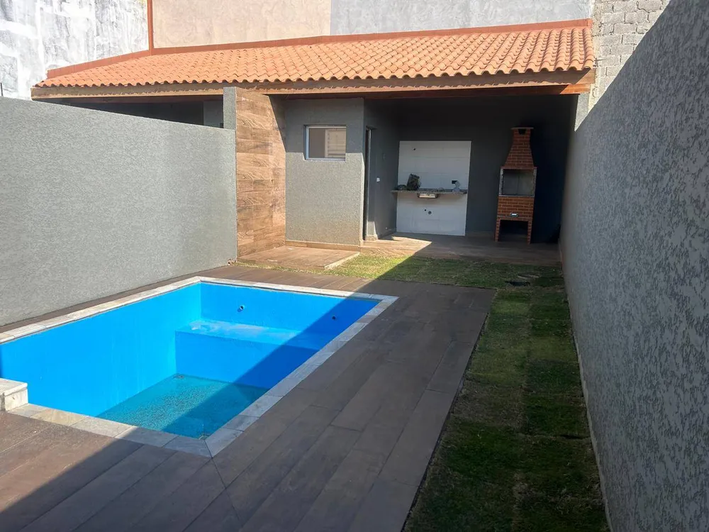 Casa, 2 quartos, 175 m² - Foto 1