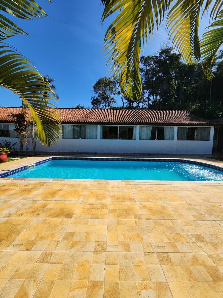 Chácara à venda com 3 quartos, 35000m² - Foto 1