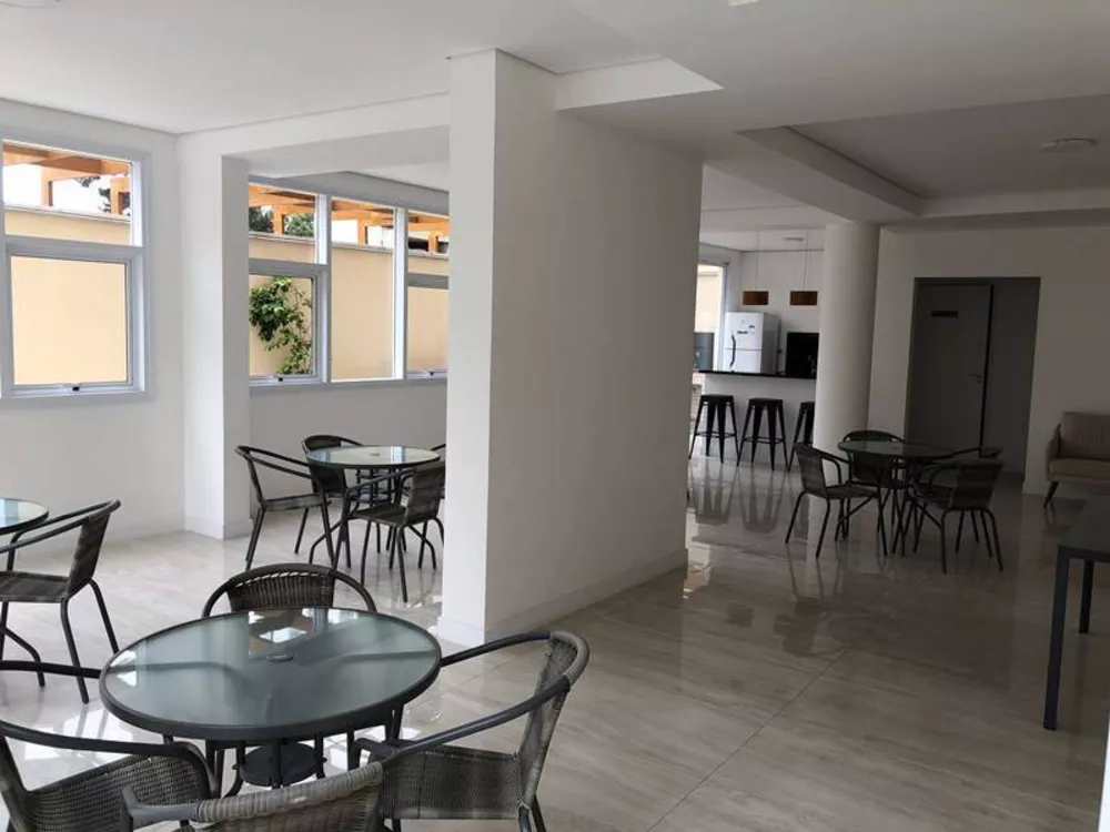 Apartamento à venda com 3 quartos, 95m² - Foto 4