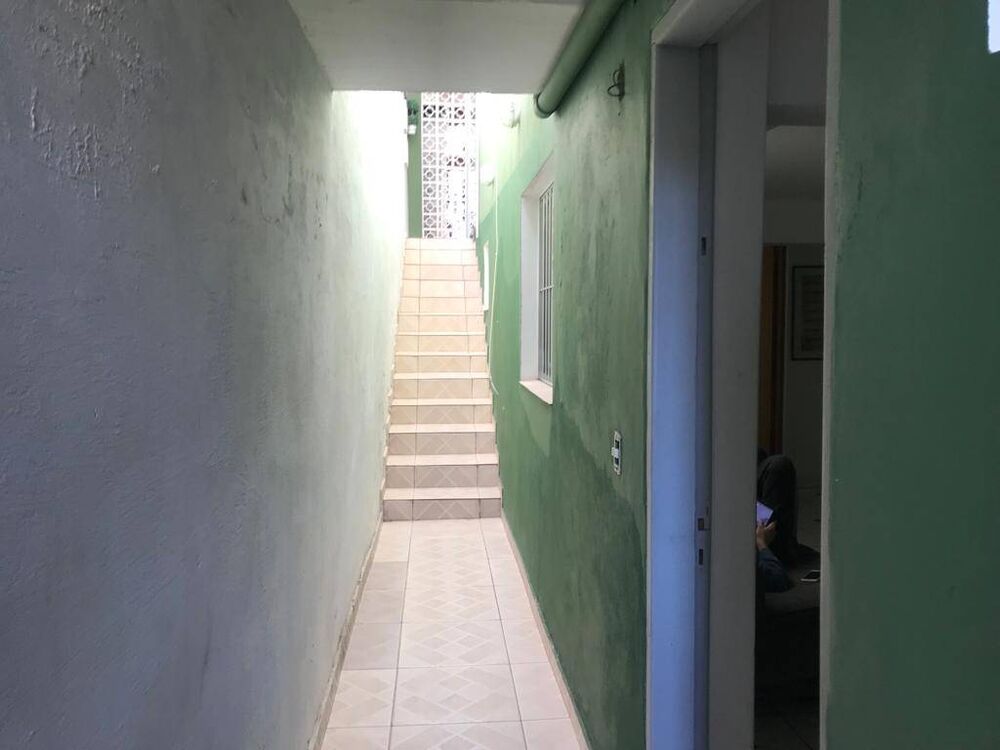 Casa à venda com 1 quarto, 150m² - Foto 4