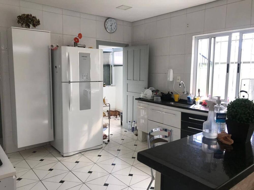 Casa à venda com 1 quarto, 150m² - Foto 1