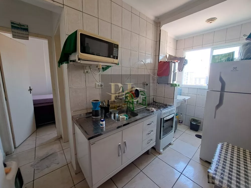 Apartamento à venda com 1 quarto, 40m² - Foto 2