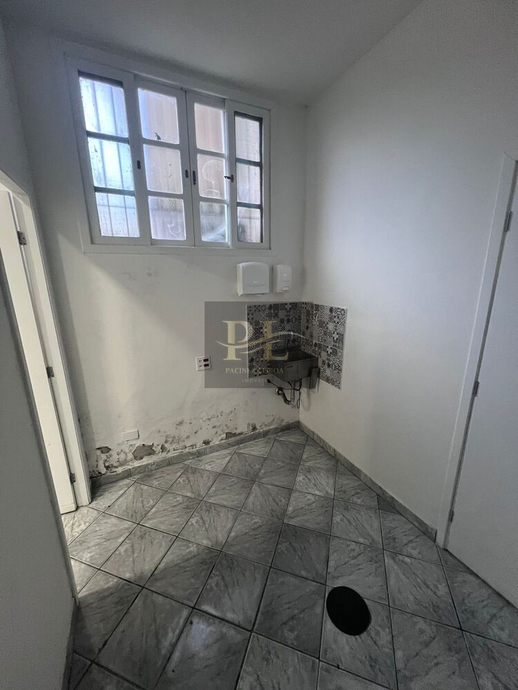 Loja-Salão para alugar com 3 quartos, 144m² - Foto 8