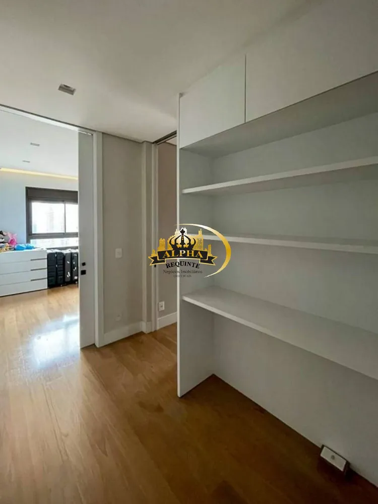 Apartamento, 3 quartos, 228 m² - Foto 3