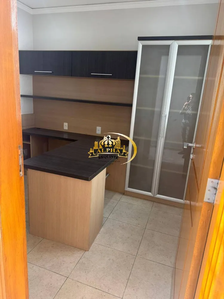 Casa, 3 quartos, 228 m² - Foto 2
