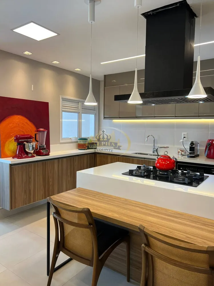 Apartamento, 3 quartos, 200 m² - Foto 1
