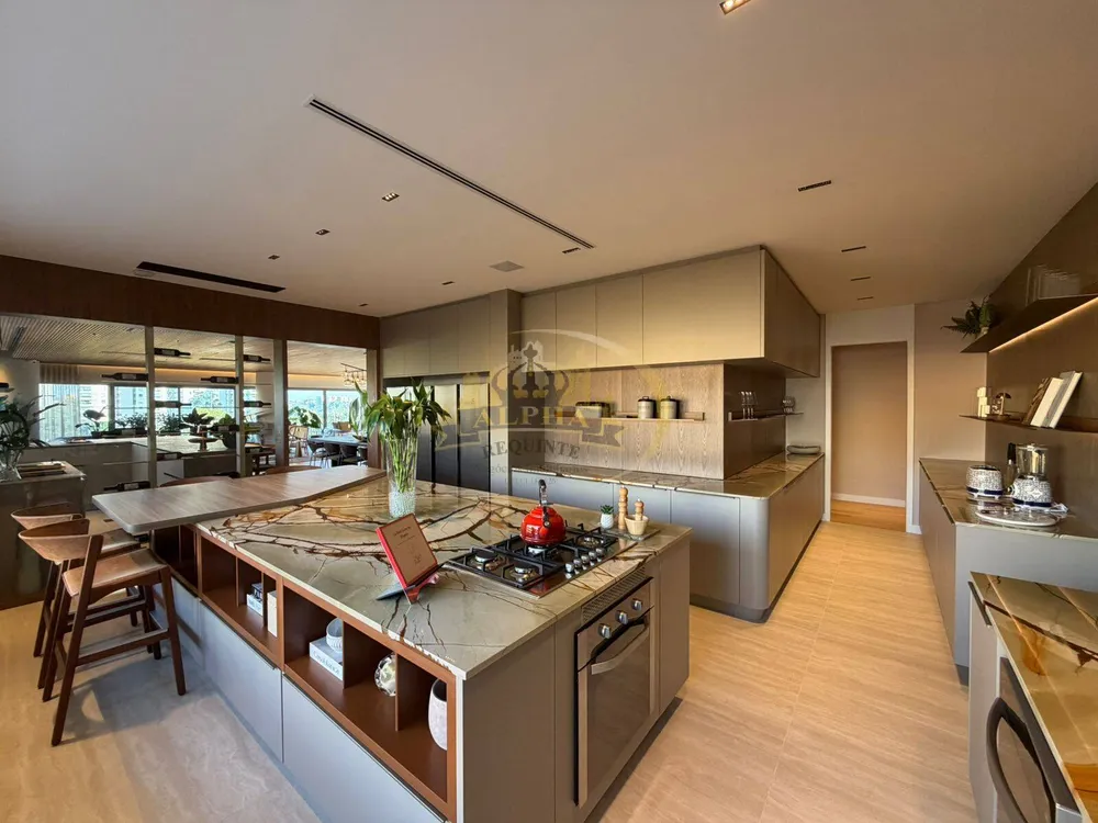 Apartamento, 3 quartos, 230 m² - Foto 1