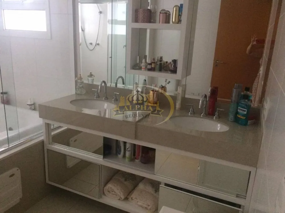 Apartamento, 3 quartos, 228 m² - Foto 10