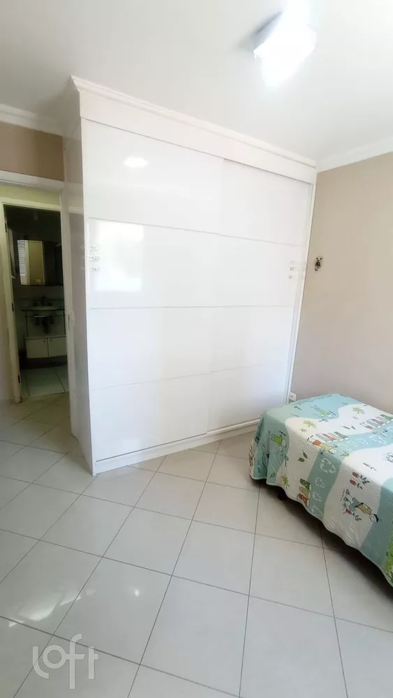 Apartamento à venda com 2 quartos, 72m² - Foto 4