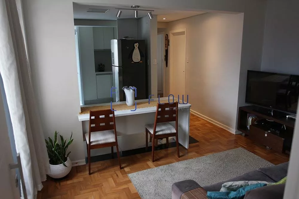 Apartamento à venda com 2 quartos, 84m² - Foto 1