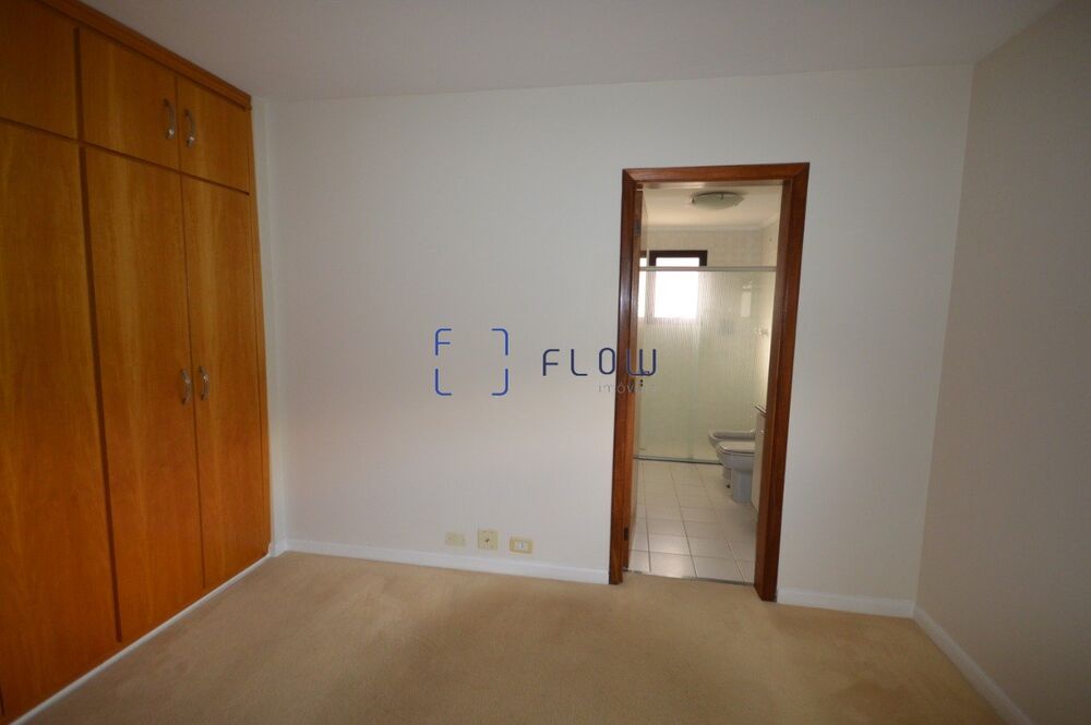 Apartamento à venda com 4 quartos, 196m² - Foto 13