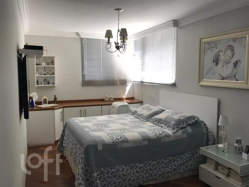 Apartamento à venda com 3 quartos, 189m² - Foto 4