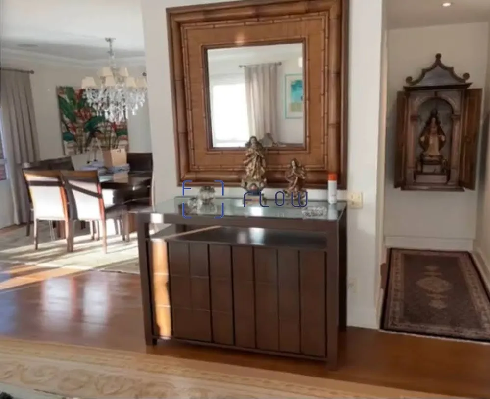 Apartamento, 3 quartos, 240 m² - Foto 1