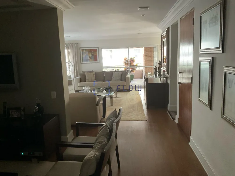 Apartamento, 3 quartos, 240 m² - Foto 4