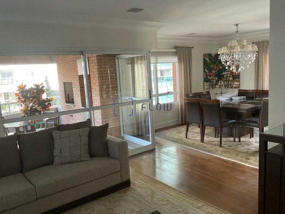 Apartamento à venda com 3 quartos, 240m² - Foto 4