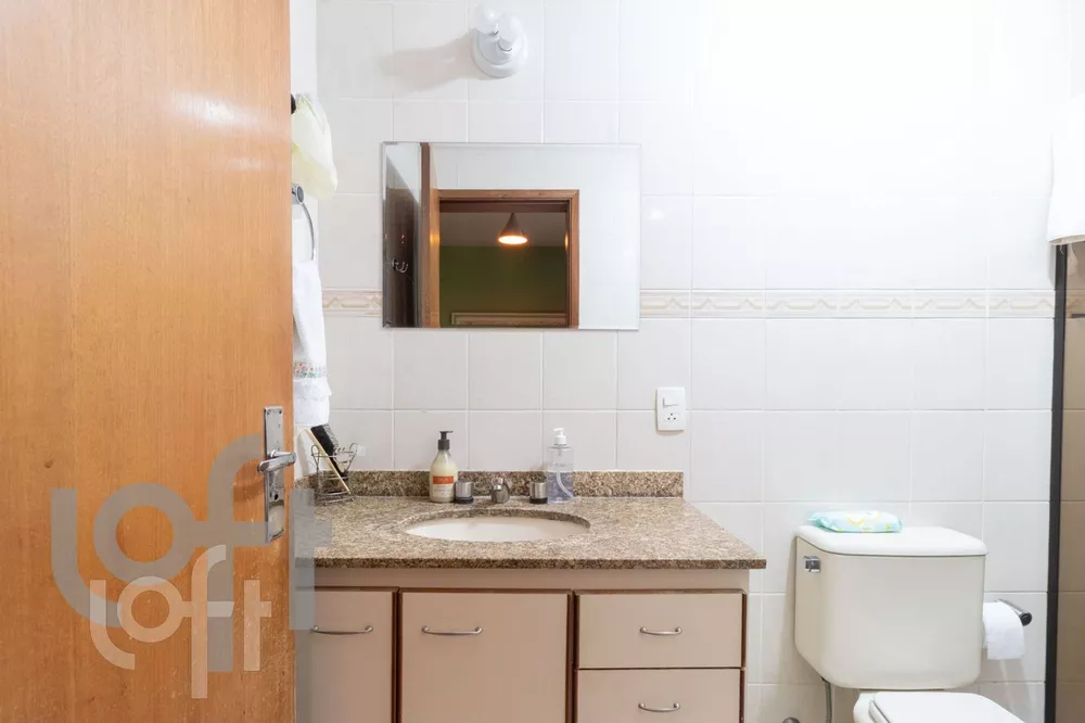 Apartamento à venda com 3 quartos, 107m² - Foto 2