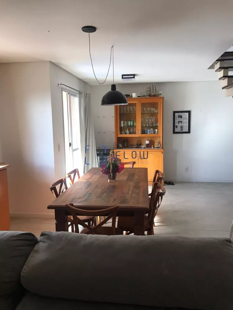 Apartamento à venda com 3 quartos, 190m² - Foto 4