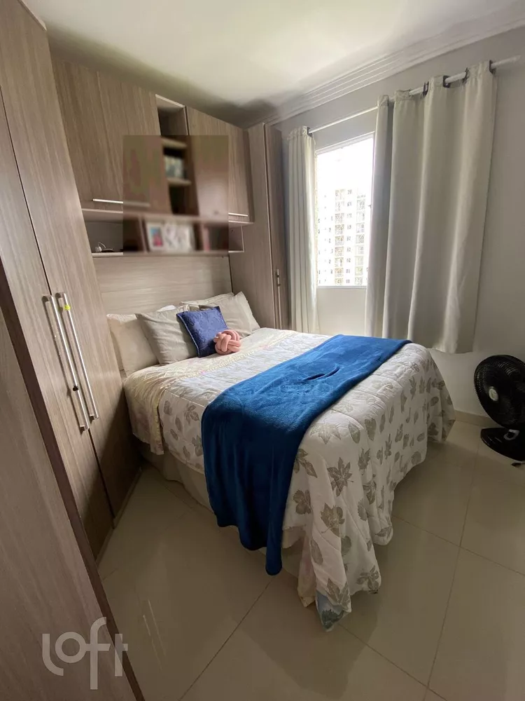 Apartamento à venda com 2 quartos, 49m² - Foto 2