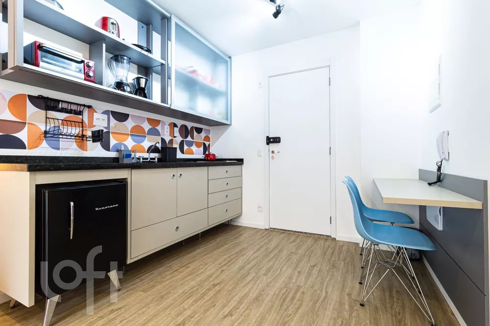 Apartamento à venda com 1 quarto, 27m² - Foto 2