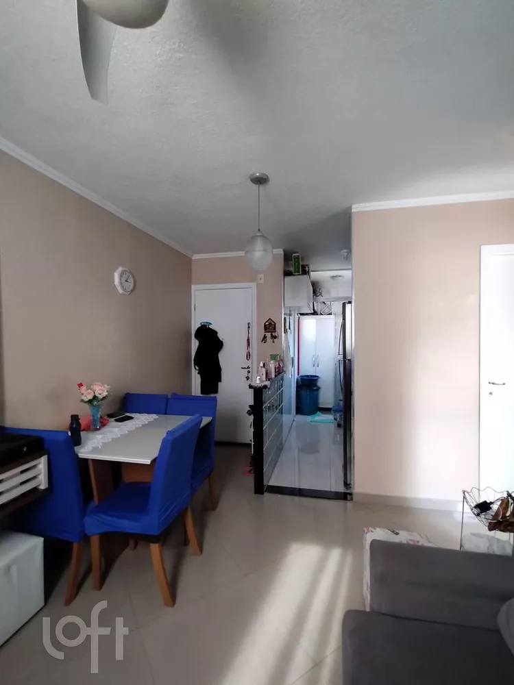 Apartamento à venda com 2 quartos, 38m² - Foto 3