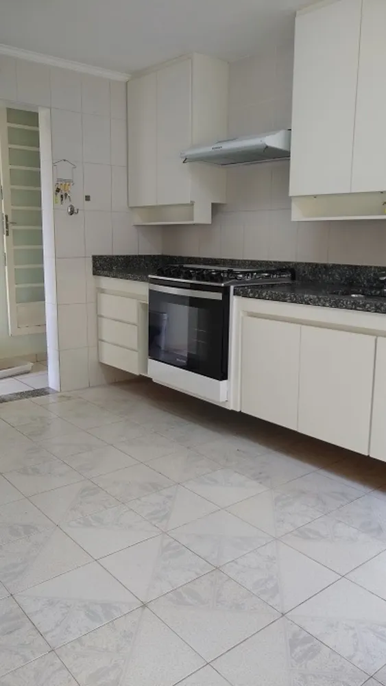 Casa, 3 quartos, 220 m² - Foto 11