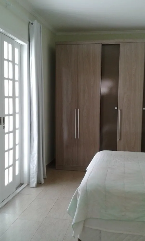 Casa, 3 quartos, 220 m² - Foto 3