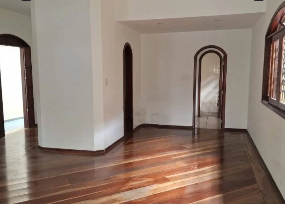 Casa, 4 quartos, 235 m² - Foto 4