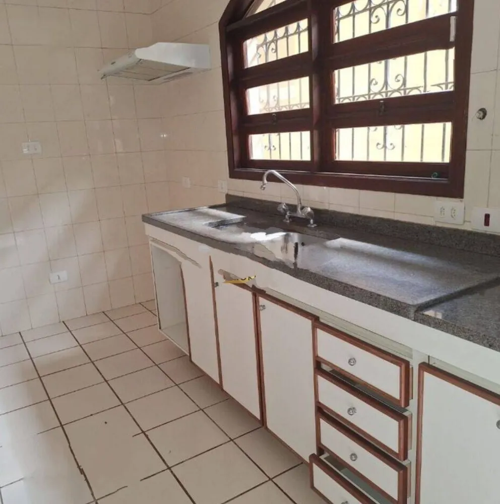 Casa, 4 quartos, 235 m² - Foto 9
