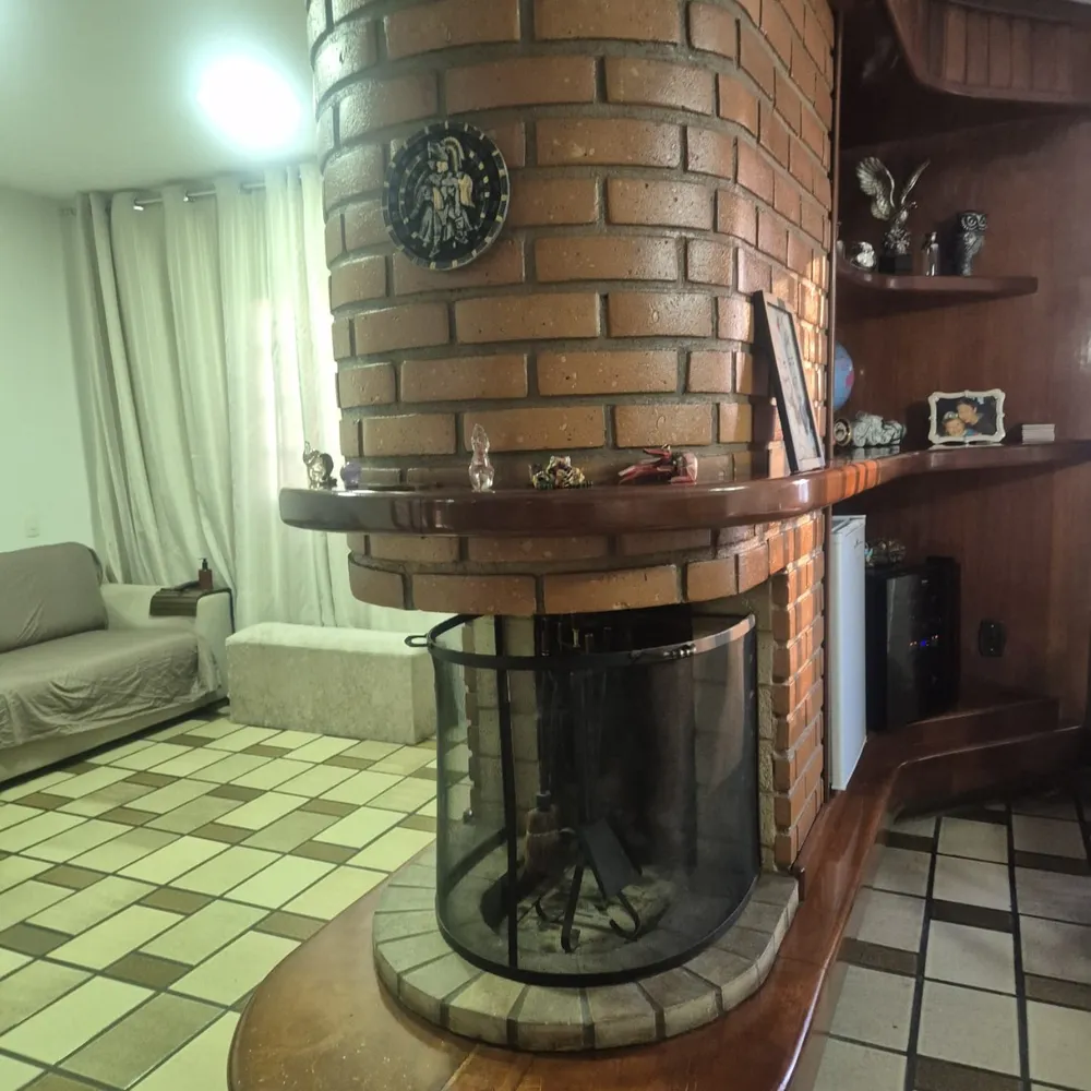 Casa, 3 quartos, 277 m² - Foto 2