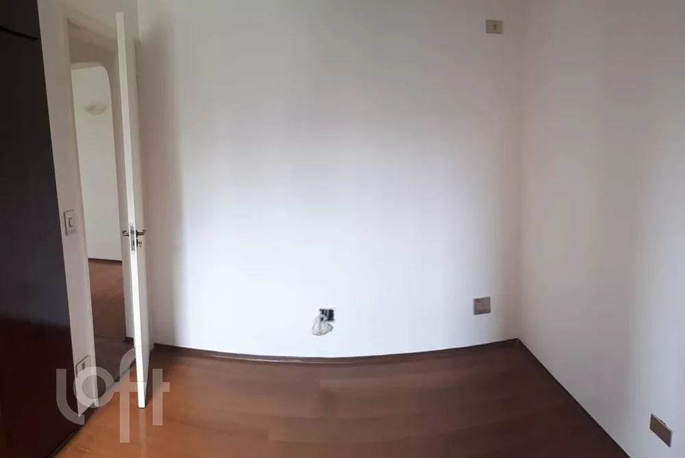 Apartamento à venda com 2 quartos, 67m² - Foto 4