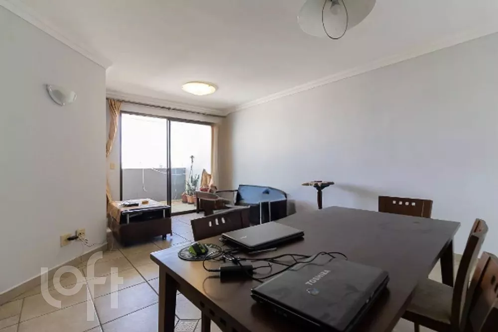 Apartamento à venda com 2 quartos, 82m² - Foto 2