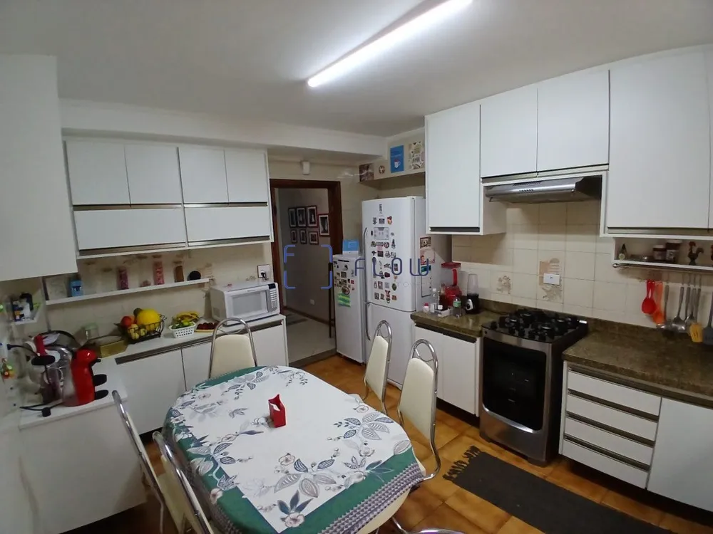 Casa, 3 quartos, 225 m² - Foto 9