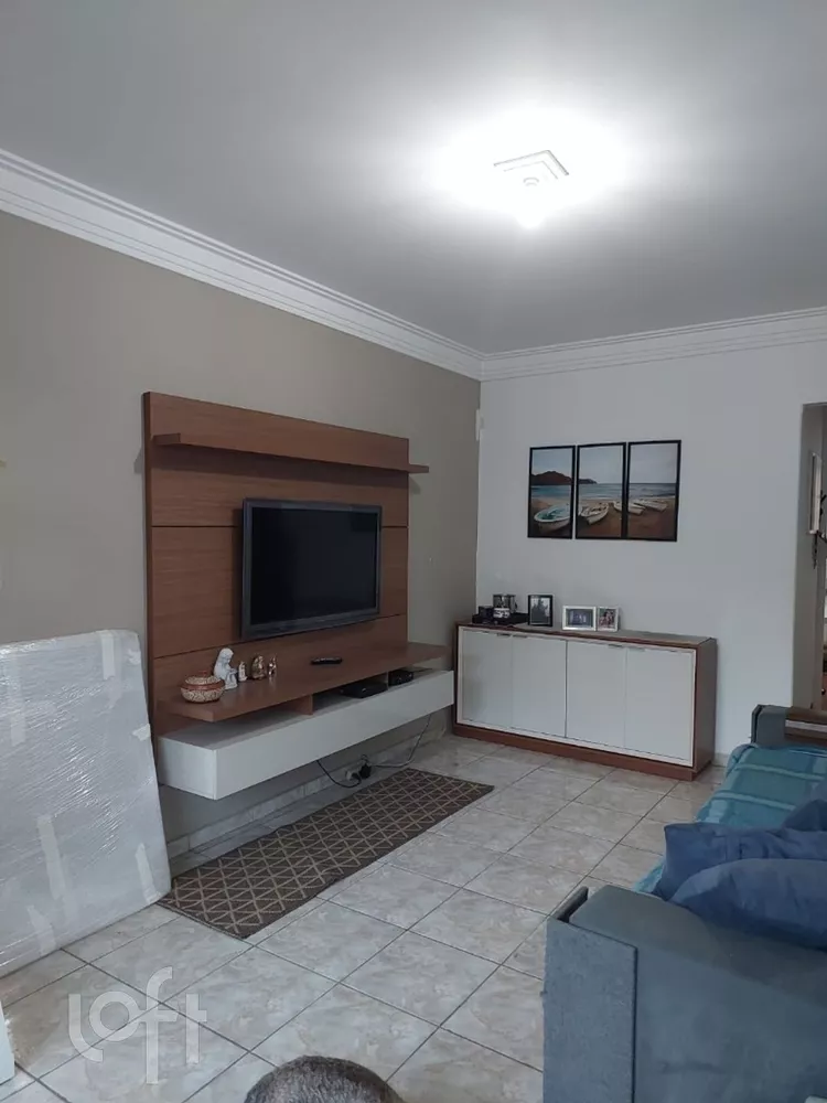 Casa à venda com 2 quartos, 117m² - Foto 1