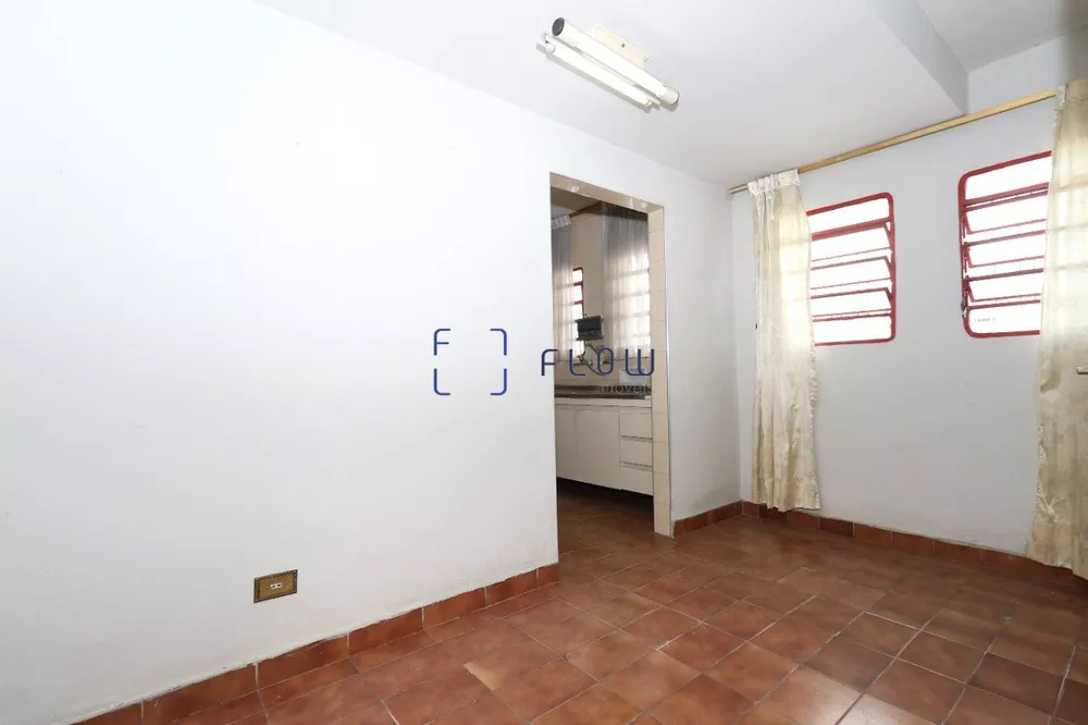 Casa à venda com 2 quartos, 167m² - Foto 2