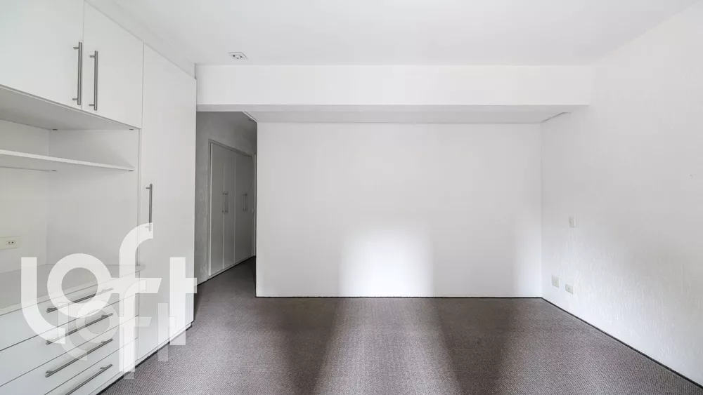 Apartamento à venda com 3 quartos, 130m² - Foto 4