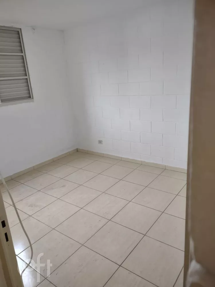 Apartamento à venda com 2 quartos, 43m² - Foto 2