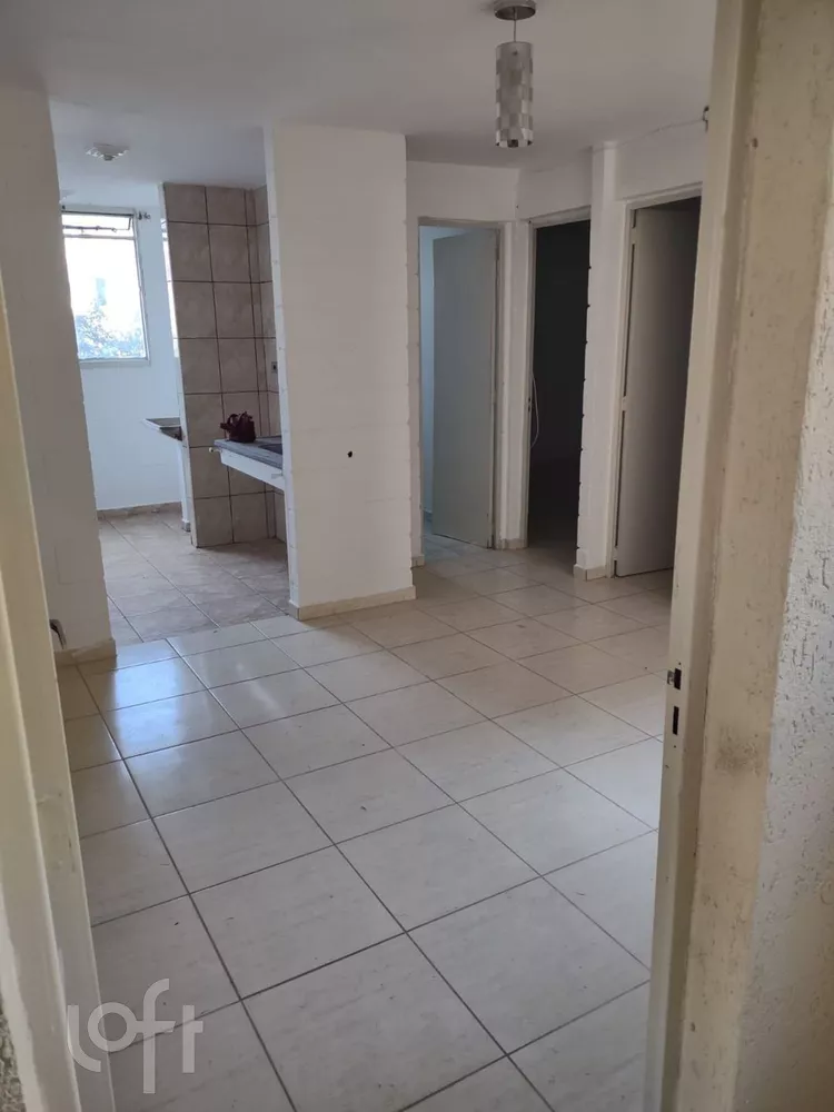 Apartamento à venda com 2 quartos, 43m² - Foto 4