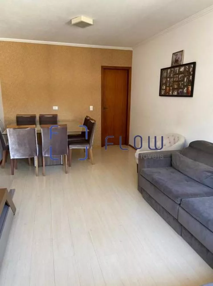 Casa à venda com 4 quartos, 250m² - Foto 2