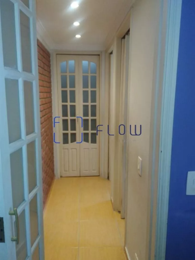 Apartamento à venda com 2 quartos, 62m² - Foto 3