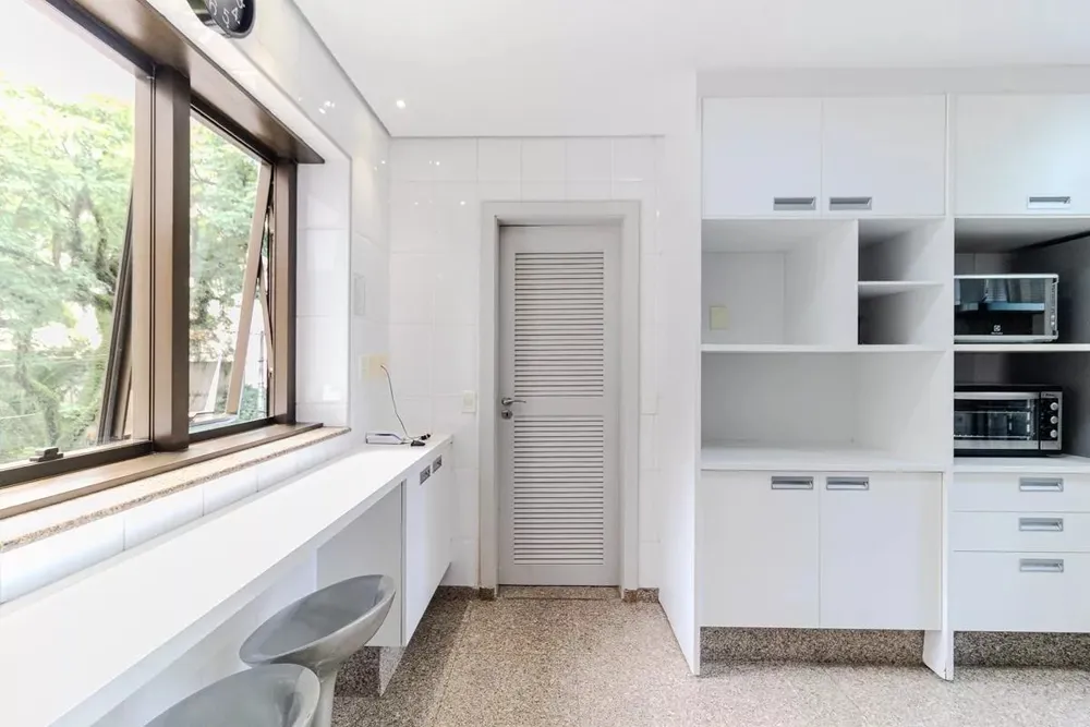 Apartamento, 3 quartos, 303 m² - Foto 11