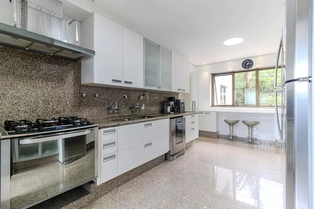 Apartamento, 3 quartos, 303 m² - Foto 7