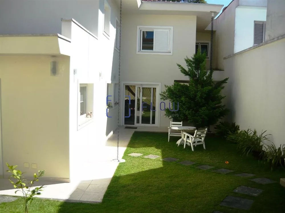 Casa à venda com 3 quartos, 215m² - Foto 3