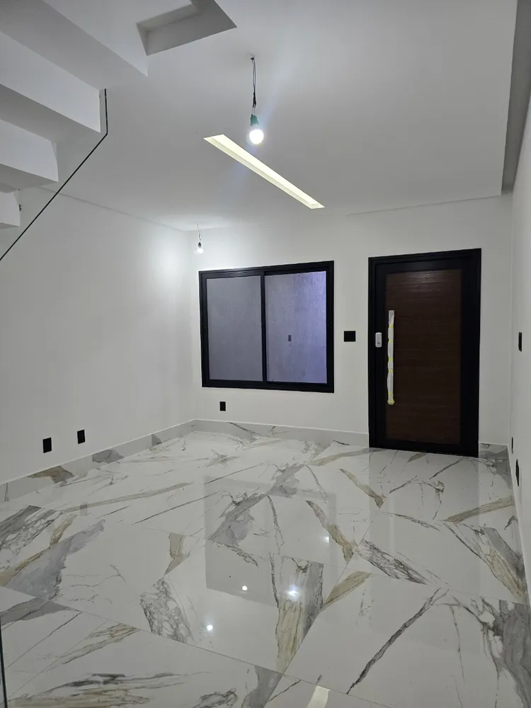 Casa, 4 quartos, 192 m² - Foto 1