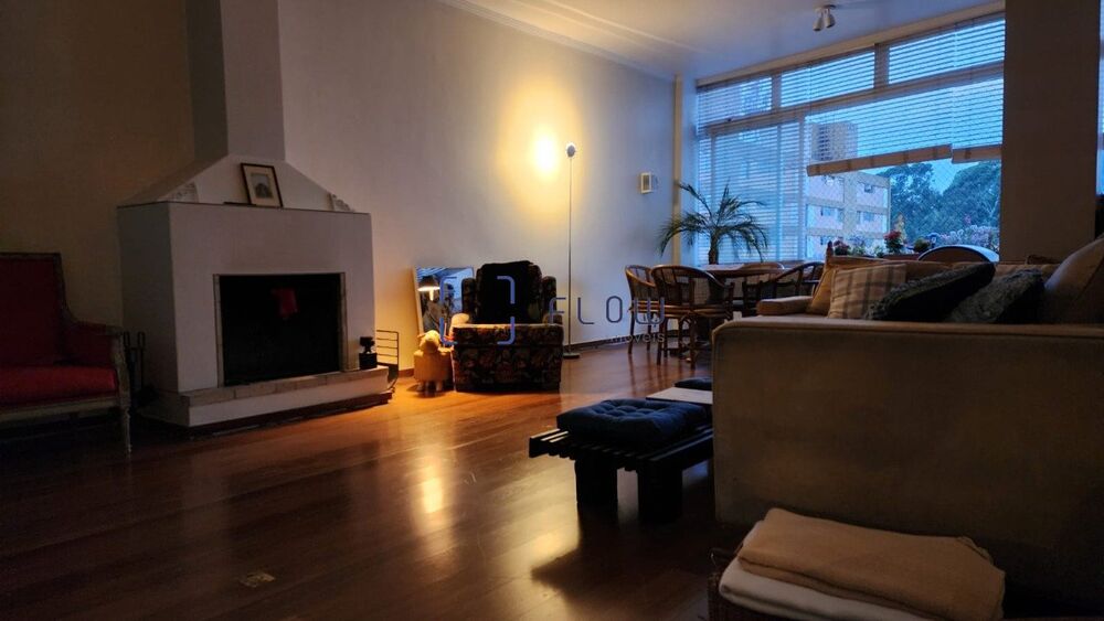 Apartamento para alugar com 3 quartos, 158m² - Foto 3